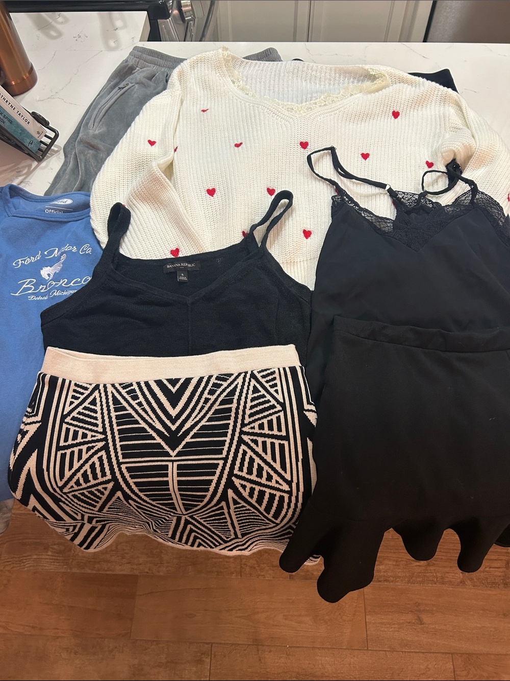 (9) Woman size Small